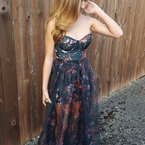 Bebe | Floral Midi w/ Detachable Maxi Sheer Skirt
